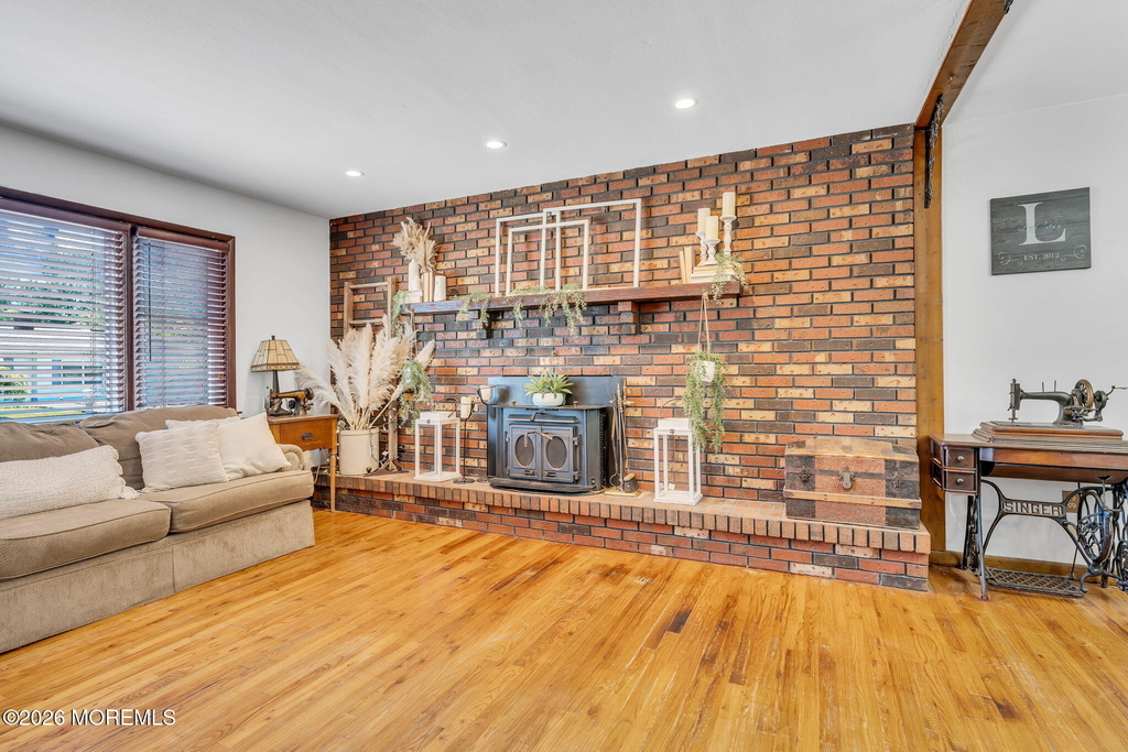 725 8th Avenue - Photo 10