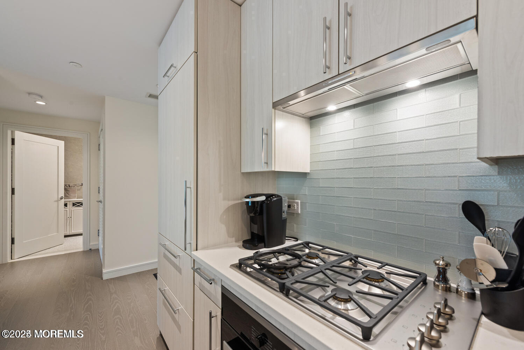 15 Morris Avenue - Photo 8