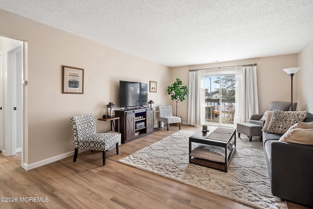 84 Diane Drive - Photo 0