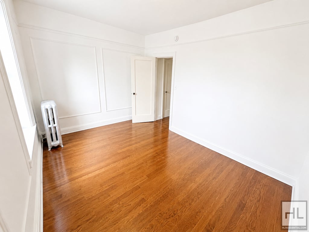 Grant Avenue - Photo 2