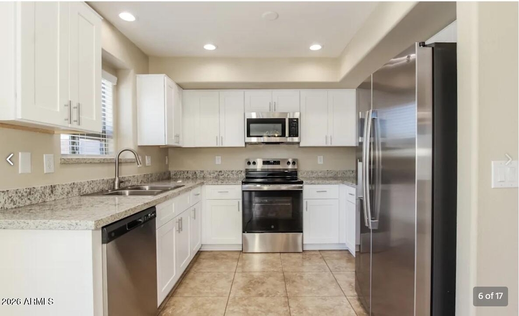 15986 W Durango Street - Photo 3