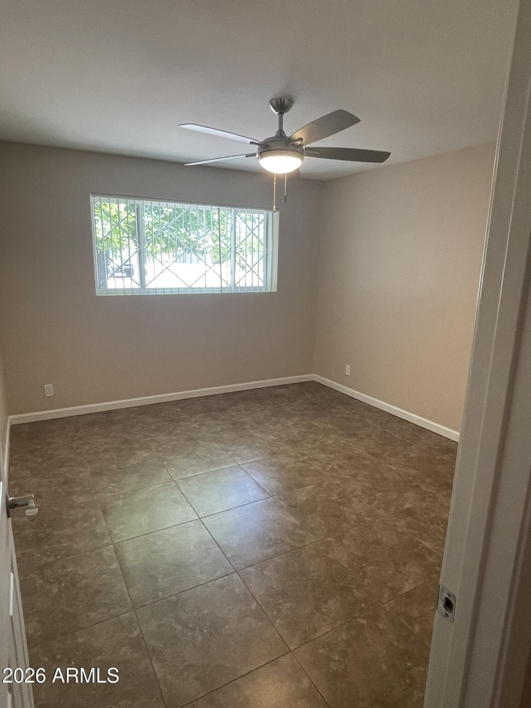 27 E Mckinley Street - Photo 5