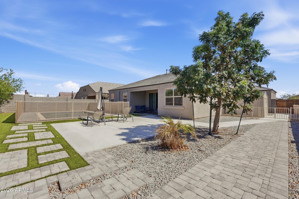 30558 W Clarendon Avenue - Photo 35