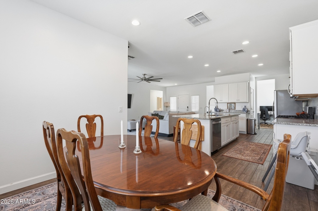 30558 W Clarendon Avenue - Photo 15