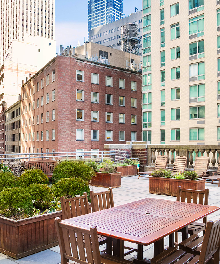 100 Maiden Lane - Photo 2