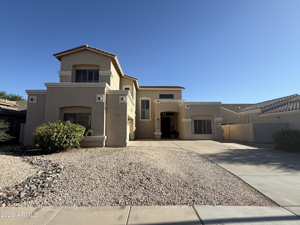 757 W Aloe Place - Photo 1