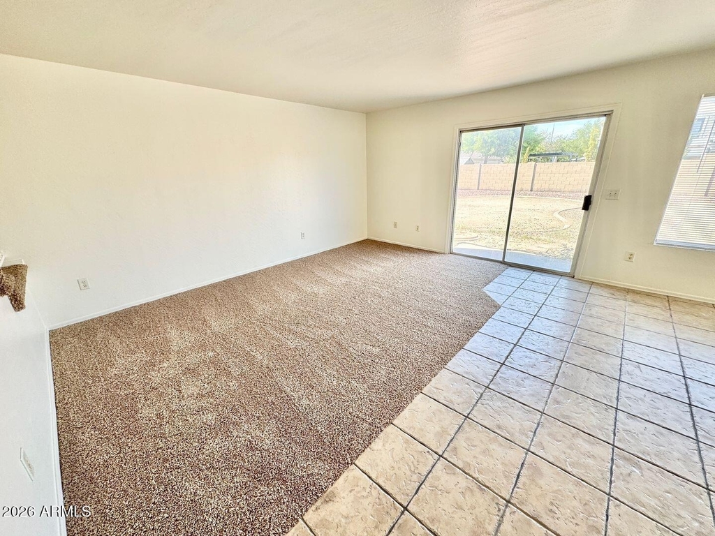 12214 W Apache Street - Photo 3