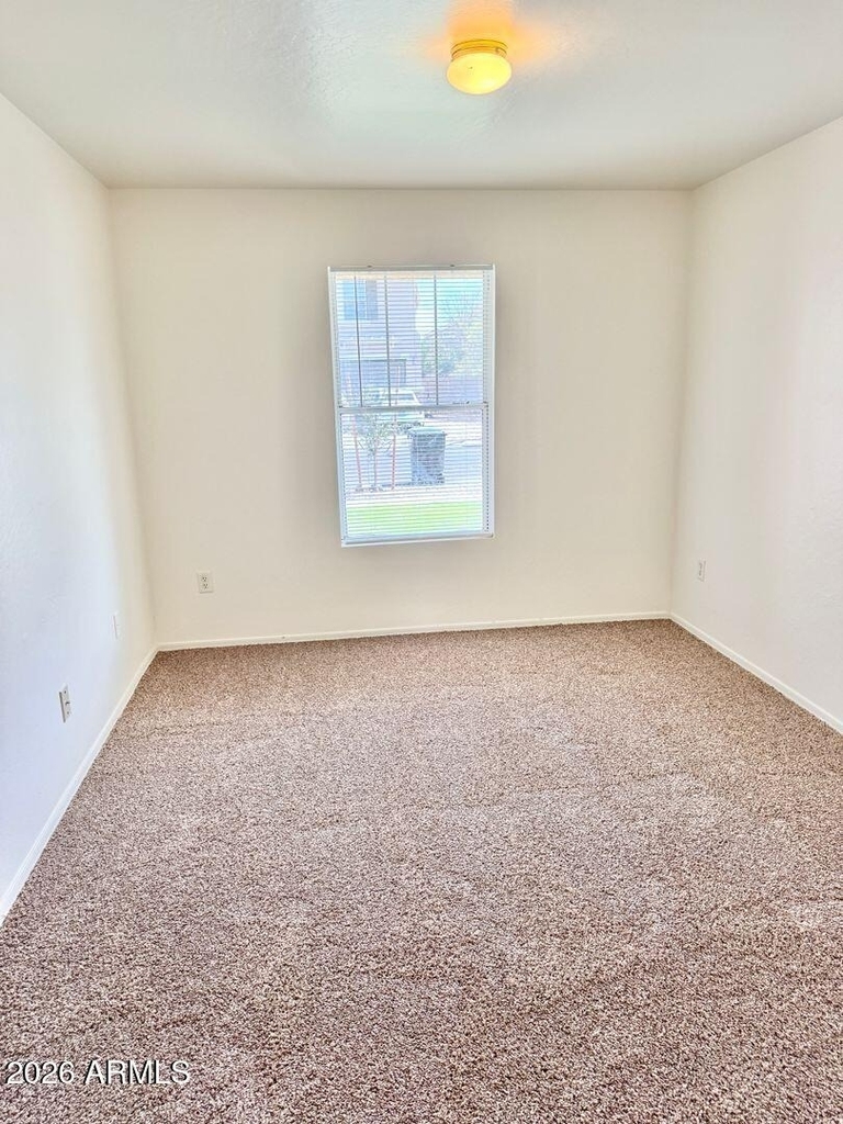 12214 W Apache Street - Photo 8