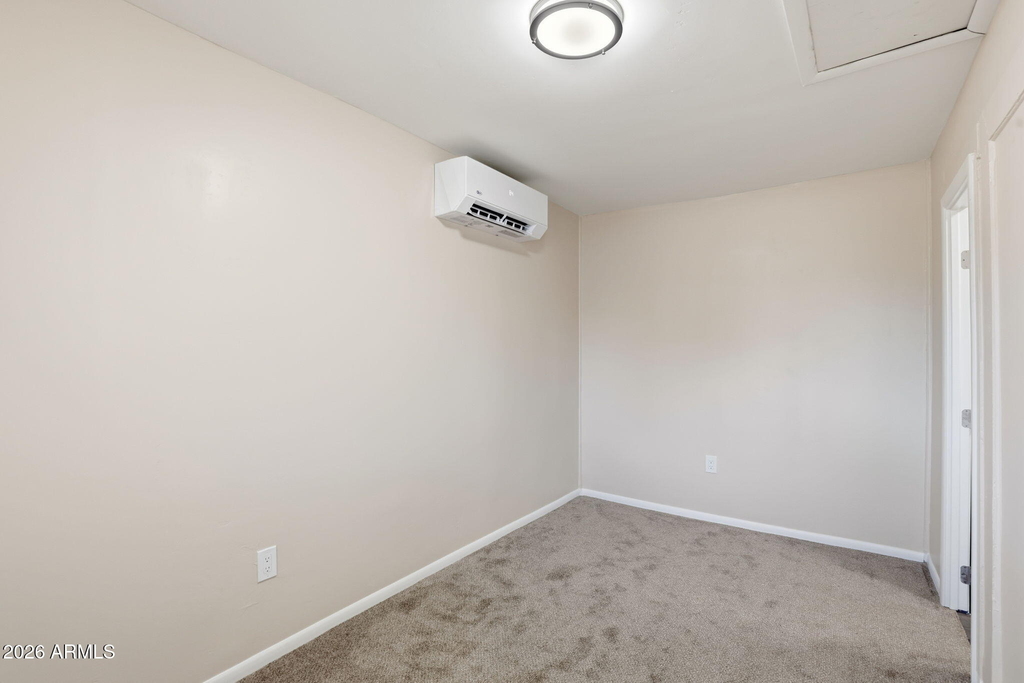830 N 10th Avenue - Photo 6