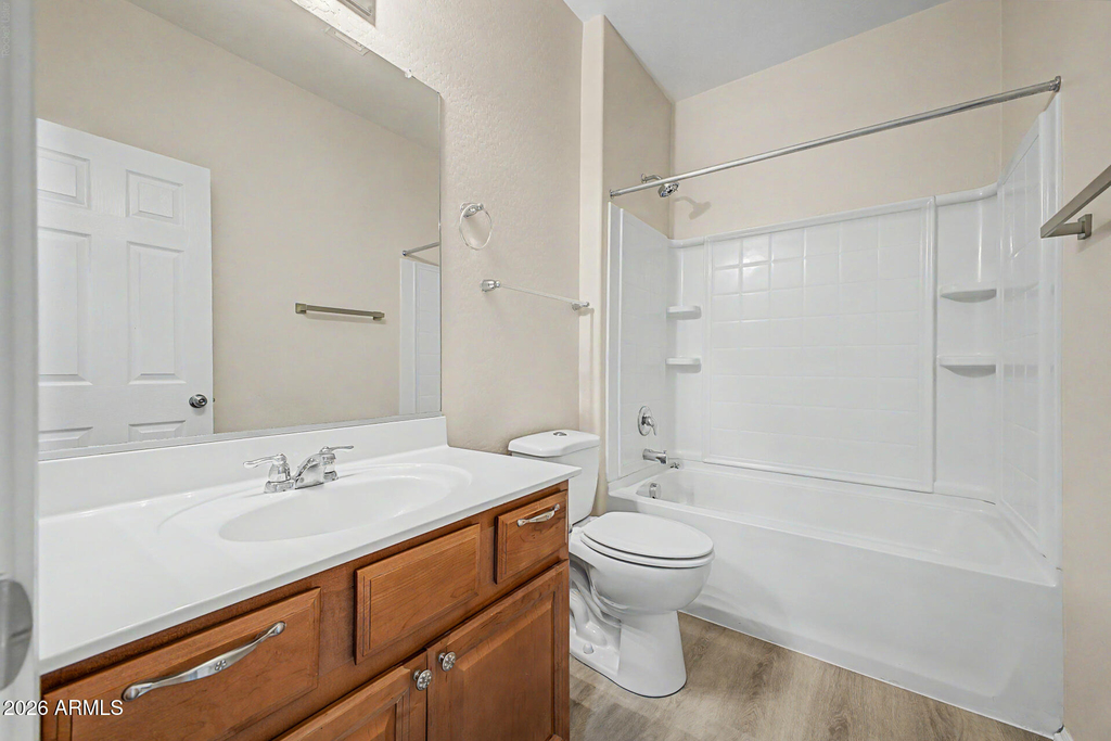 955 E Euclid Avenue - Photo 13