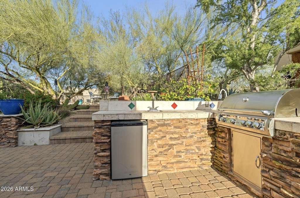 6016 E Rancho Manana Boulevard - Photo 2