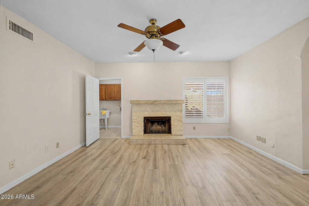 15643 N 50th Street - Photo 7