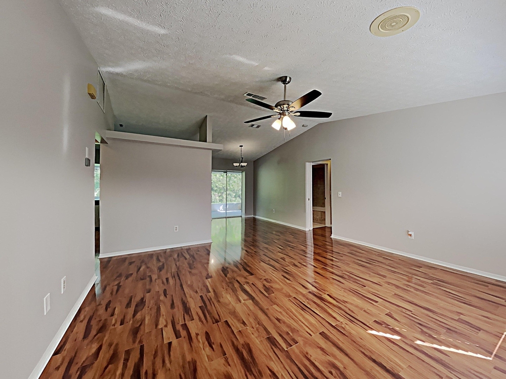 4215 Sw Jarmer Road - Photo 2