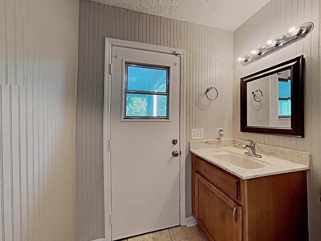 4215 Sw Jarmer Road - Photo 9
