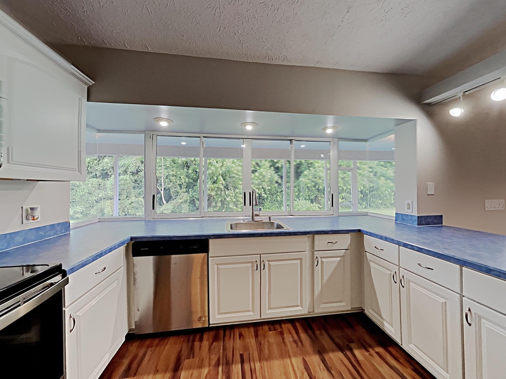 4215 Sw Jarmer Road - Photo 4