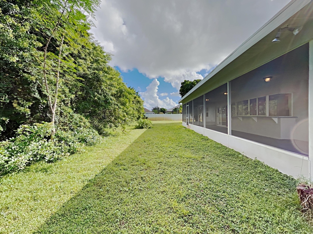 4215 Sw Jarmer Road - Photo 16