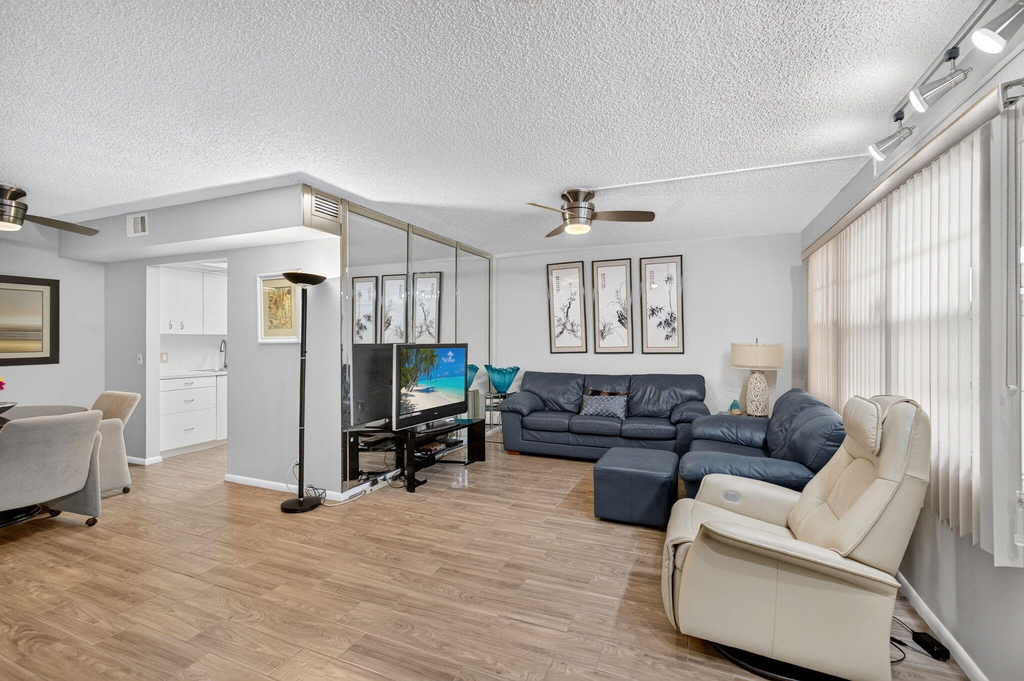 3030 Wolverton B - Photo 3