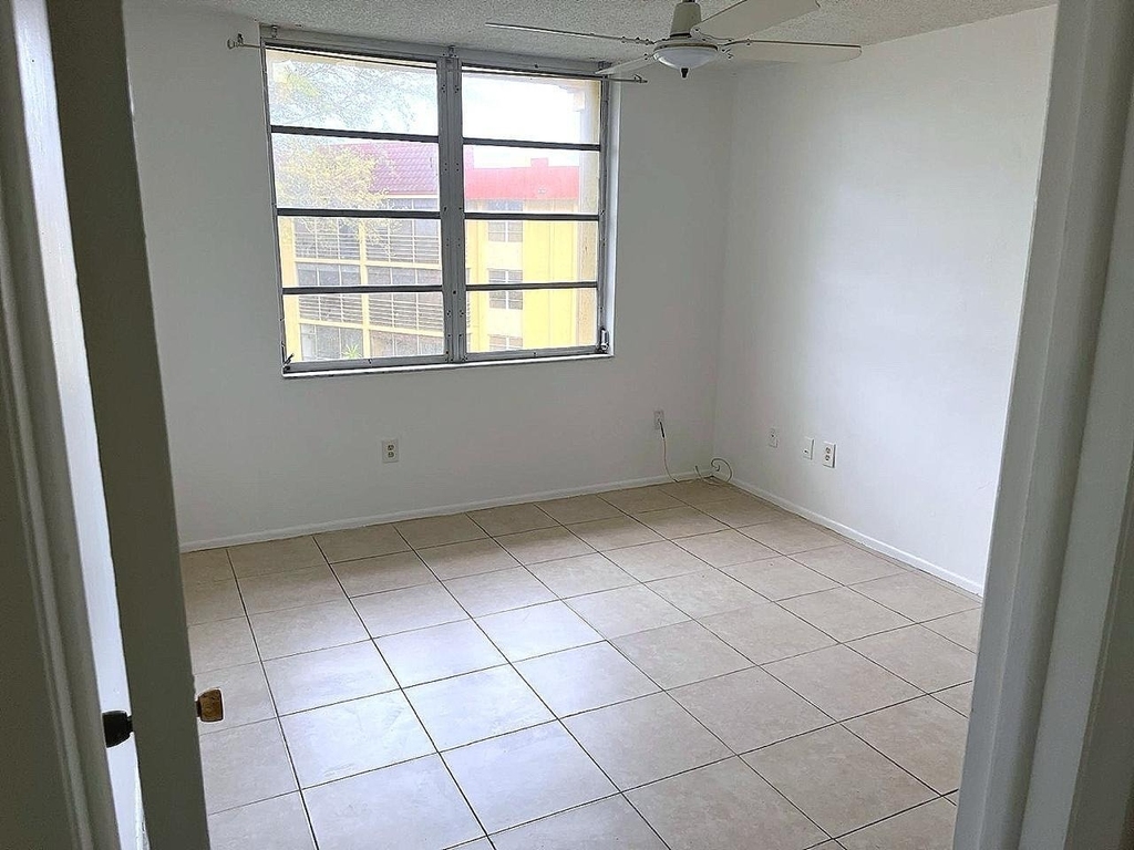3490 Foxcroft Road - Photo 2