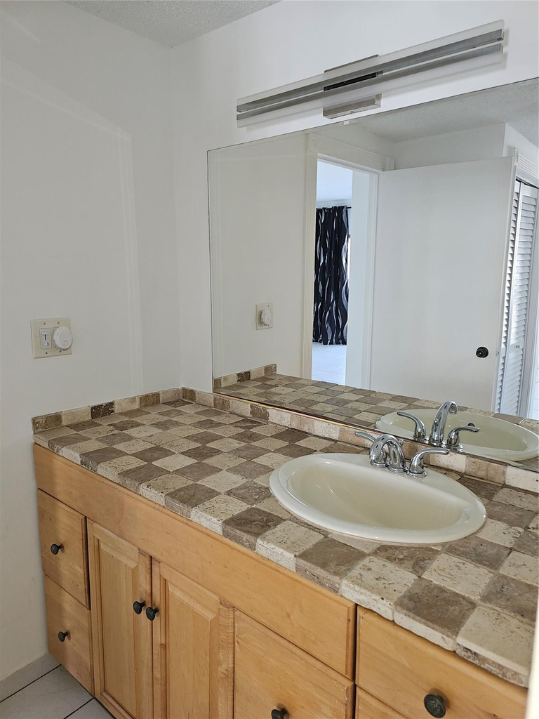 500 Bayview Drive - Photo 9