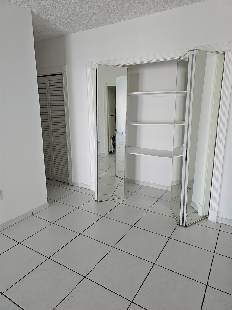 500 Bayview Drive - Photo 7