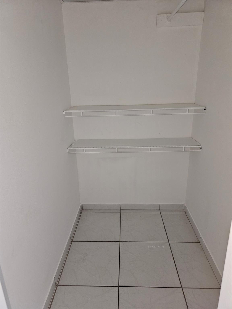 500 Bayview Drive - Photo 11