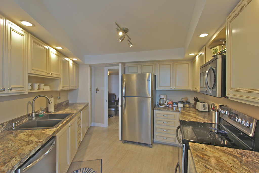 5420 N Ocean Avenue - Photo 13