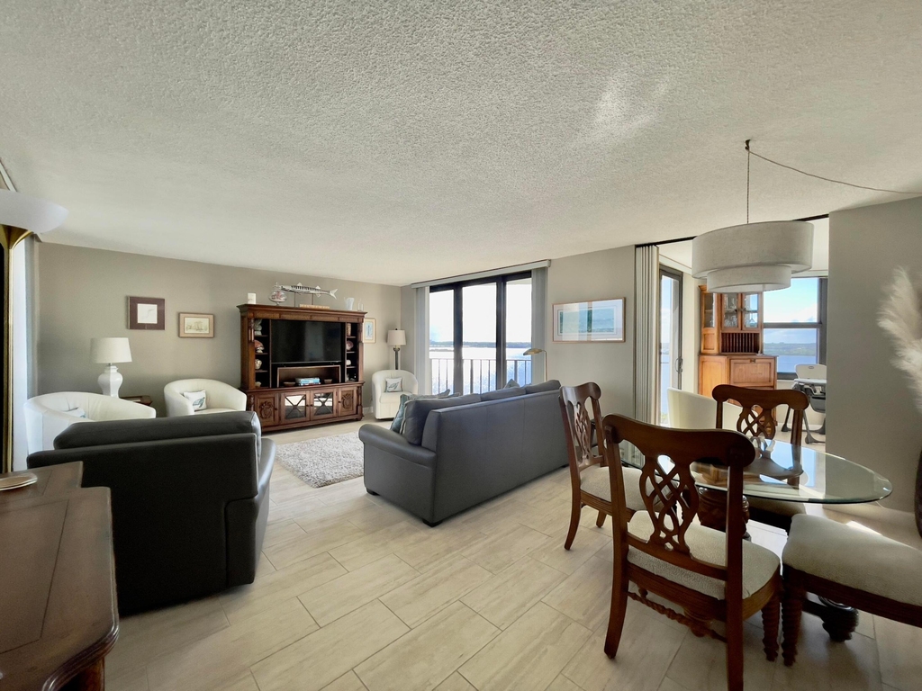 5420 N Ocean Avenue - Photo 30