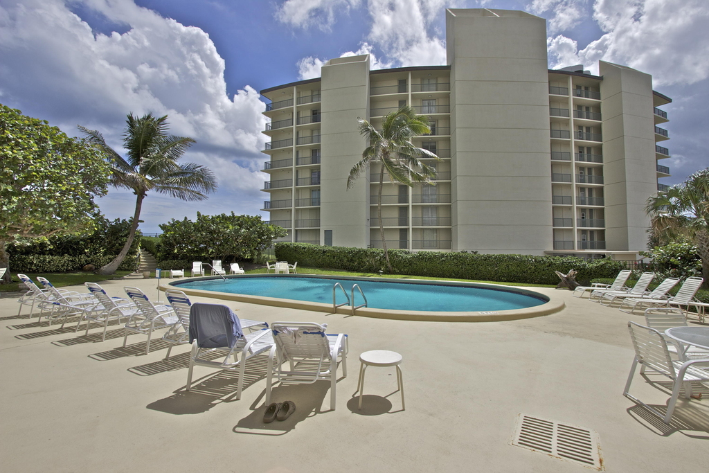 5420 N Ocean Avenue - Photo 23
