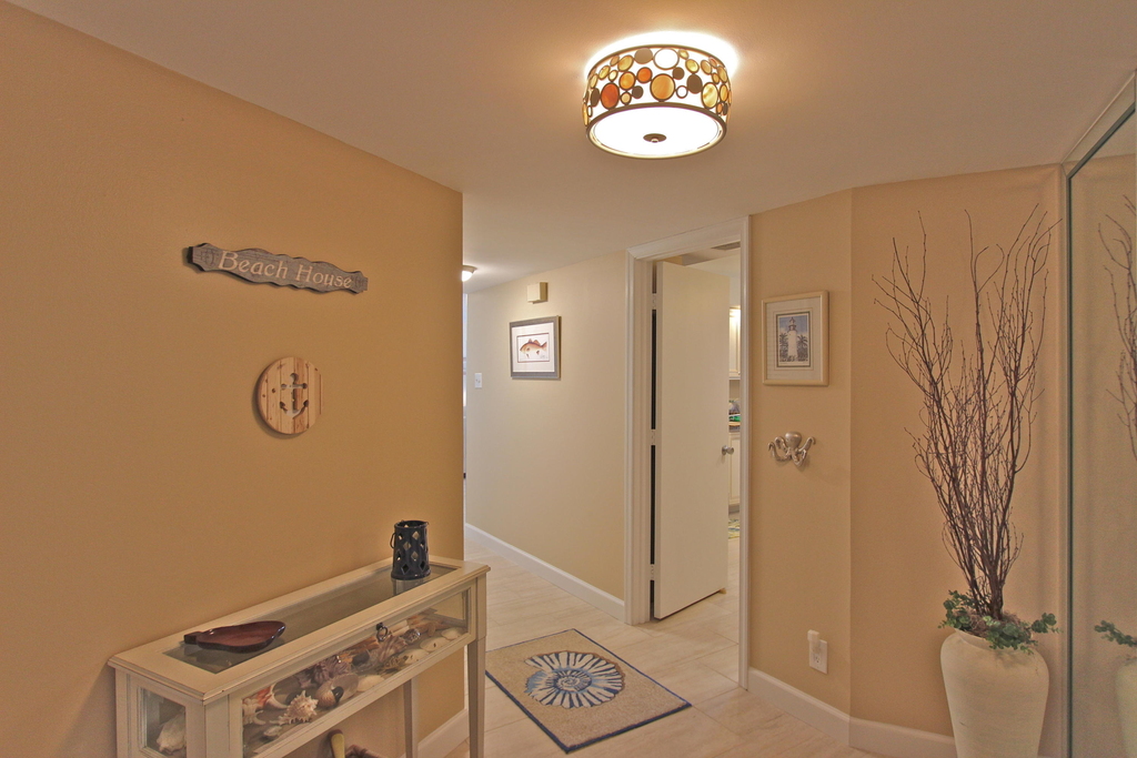5420 N Ocean Avenue - Photo 2