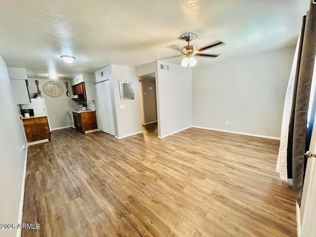240 S Doran -- - Photo 11