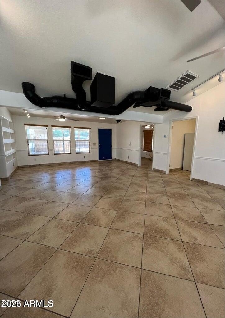1613 W Mountain View Road - Photo 2
