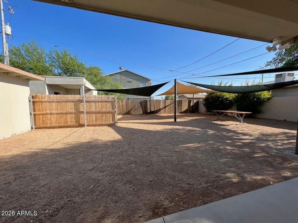 1613 W Mountain View Road - Photo 16
