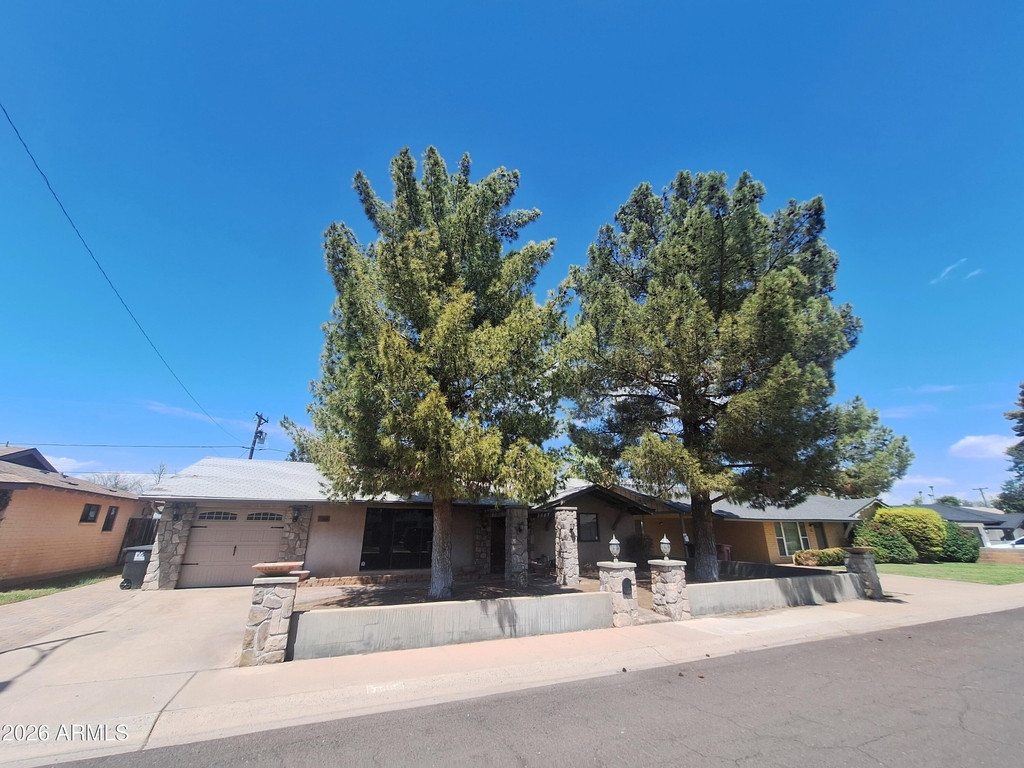 7508 E Cambridge Avenue - Photo 0