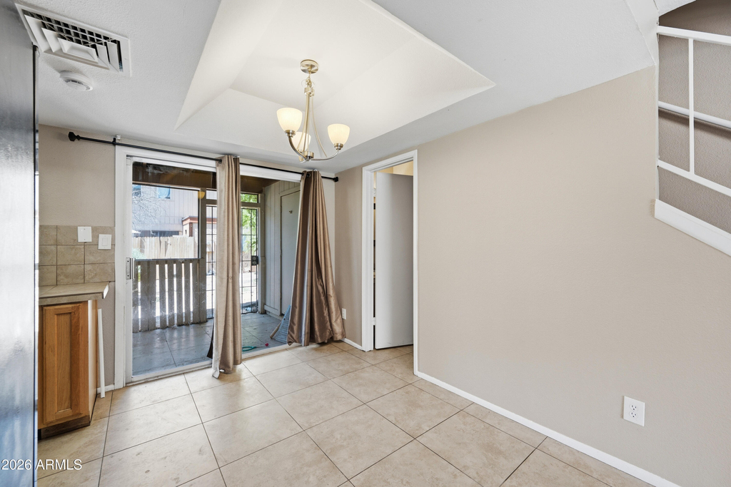 10411 N 11th Avenue - Photo 4