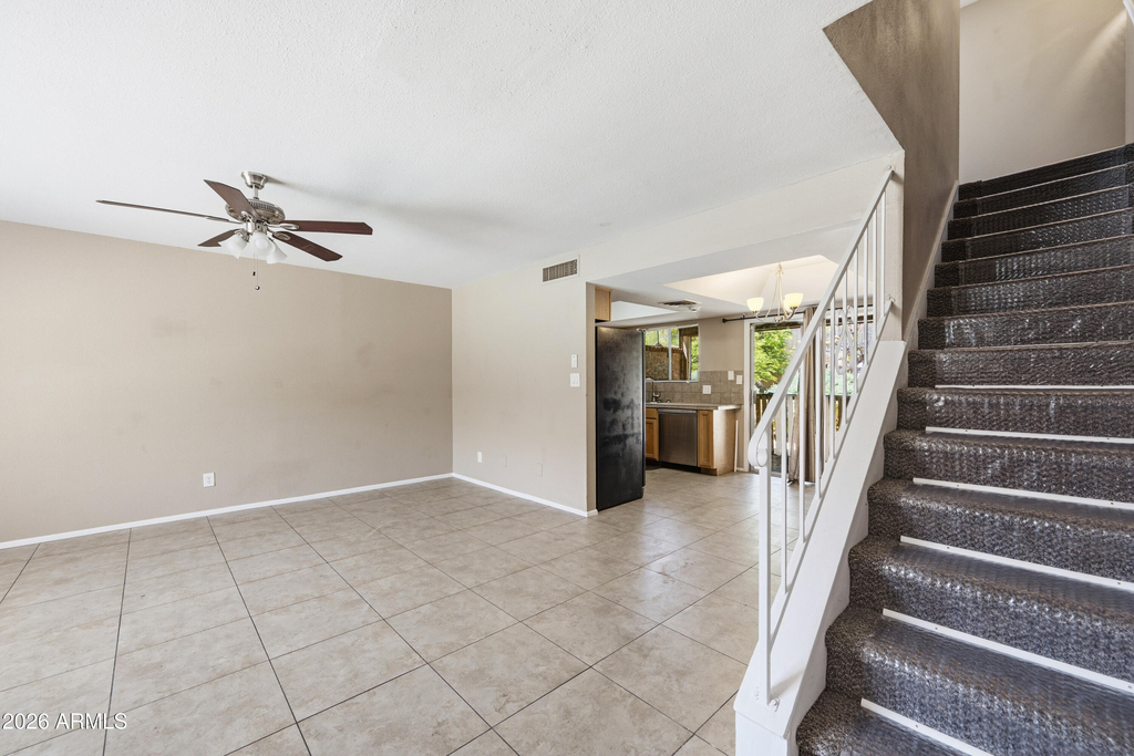 10411 N 11th Avenue - Photo 1