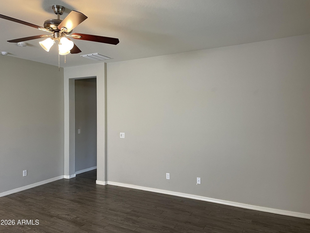 16500 N 181st Avenue - Photo 10
