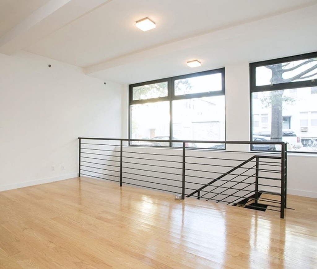 269 Kingsland Avenue - Photo 2