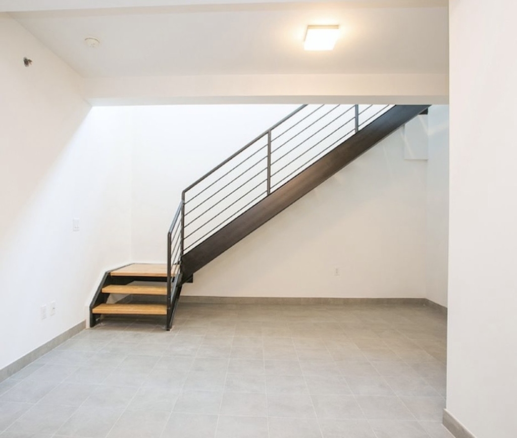269 Kingsland Avenue - Photo 3