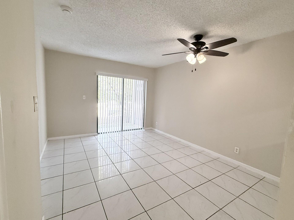 11638 Nw 23rd Court - Photo 2