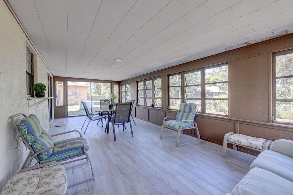 543 Se Greenway Terrace - Photo 14