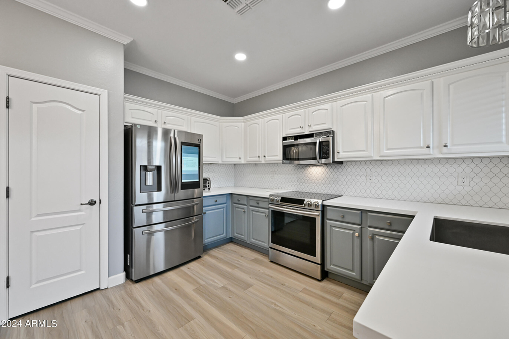 11563 W Jackson Street - Photo 8