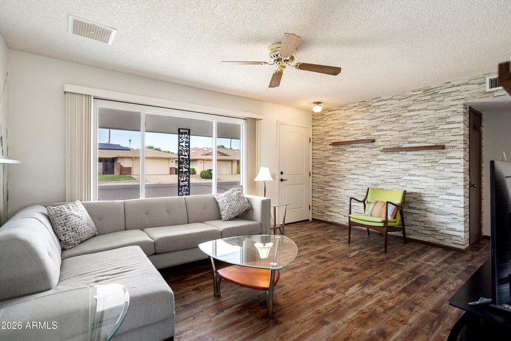 12543 W Parkwood Drive - Photo 5