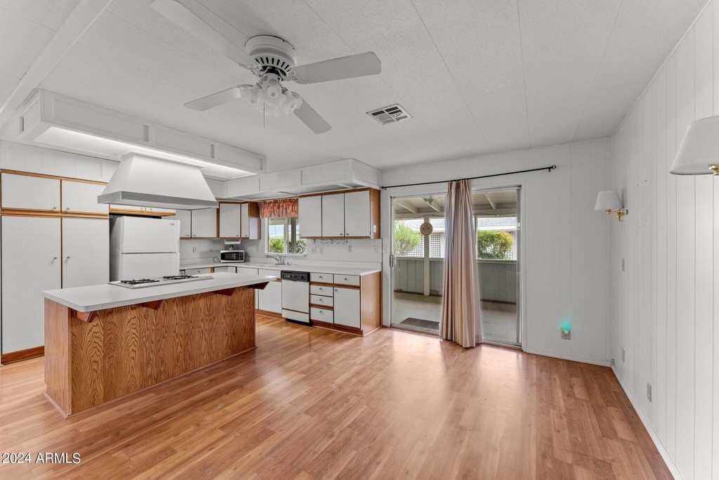 2501 W Wickenburg Way - Photo 1