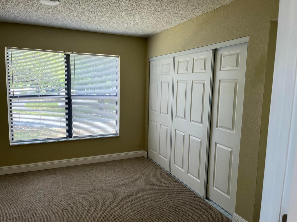 1600 Balfour Point Drive - Photo 7