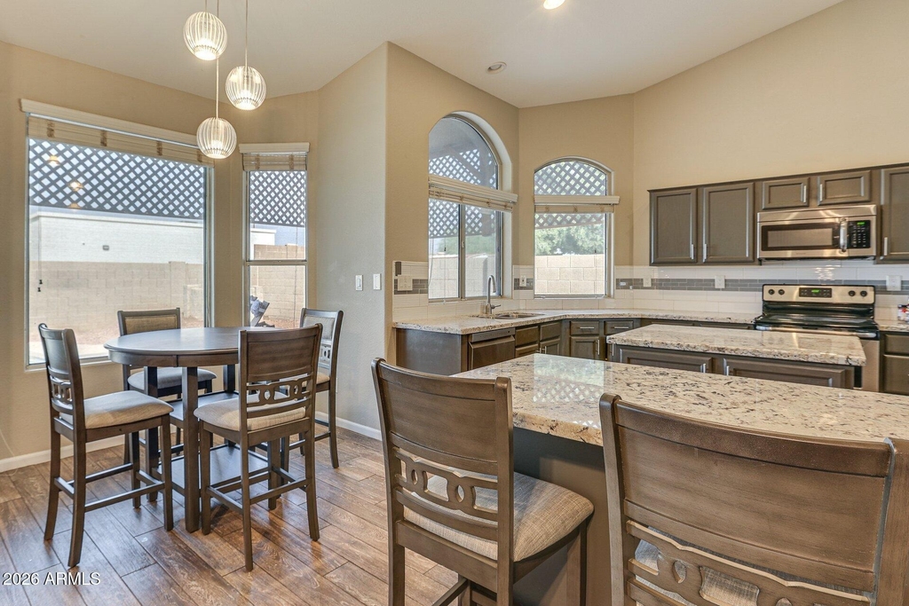 3946 N 112th Avenue - Photo 3