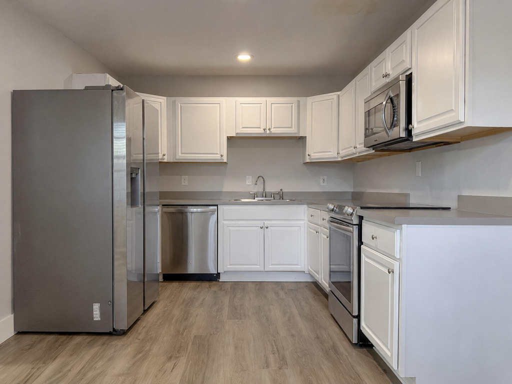 6720 Sw 17th Street Sw - Photo 3