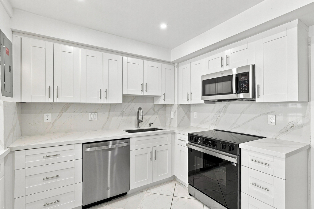 3550 Galt Ocean Drive - Photo 10