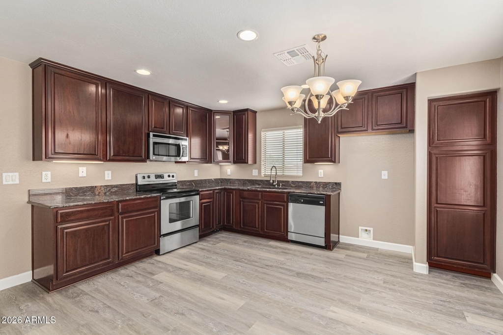 11719 W Dos Rios Drive - Photo 3