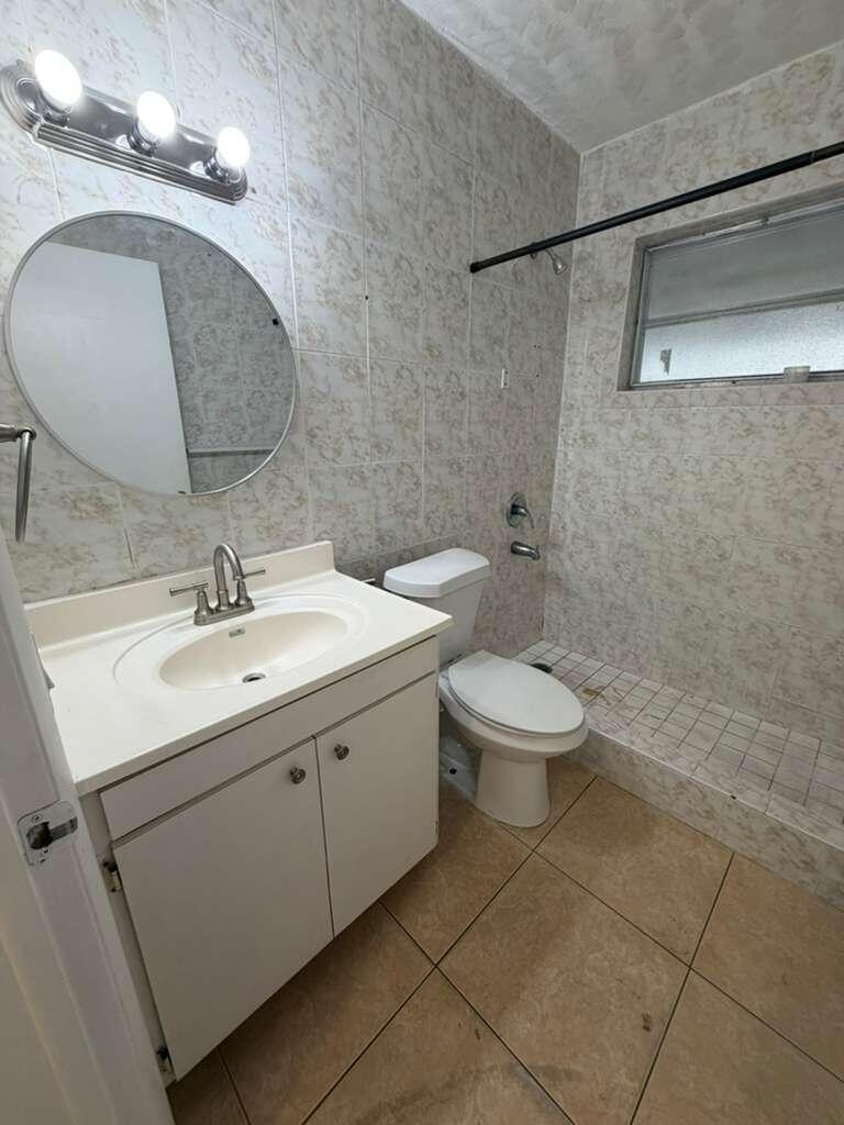 4796 E 10th Avenue - Photo 5