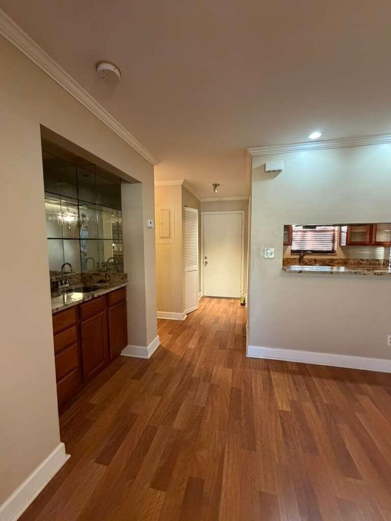 2050 Oleander Boulevard - Photo 2